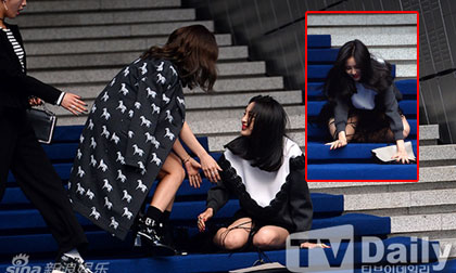 Son Na Eun (A Pink) 'muối mặt' vì bị 'vồ ếch' tại sự kiện