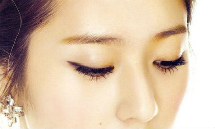 Hình dáng lông mày tiết lộ gì về tính cách của bạn?