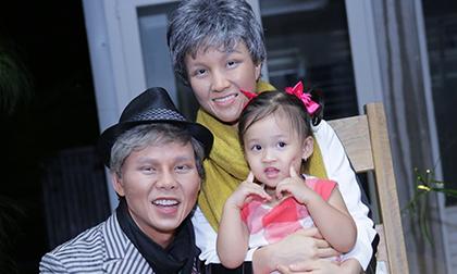 Vợ chồng Phan Đinh Tùng ‘già nua’ khiến con gái hoảng hốt