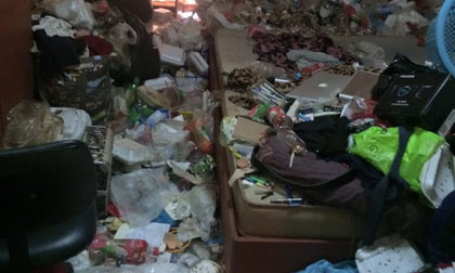 Phòng ngập rác của sinh viên nữ ở bẩn nhất hành tinh