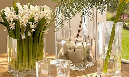 Cấm kỵ cần nhớ khi bày bình hoa trong phòng khách