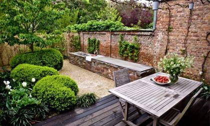 Xây vườn lãng mạn kiểu Pháp, tự nhiên của Anh mà bay bổng như Ý