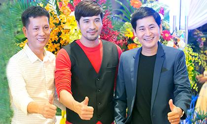 Hàng trăm nghệ sĩ Việt đến mừng ra mắt kênh Youtube 'Thích Chảnh'