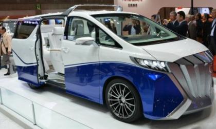 Mê mẩn xế sang Toyota Alphard Hercule như siêu du thuyền