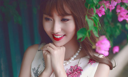 Á hậu Trà My tái xuất như 'công chúa hoa' trong bộ ảnh mới