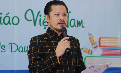 Hùng Cửu Long phát biểu xúc động tại trường mầm non con gái theo học