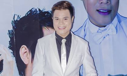 Ca sĩ Trần Hoàng Hải ăn diện bảnh bao ra mắt Album 'Tìm trong Ký ức'