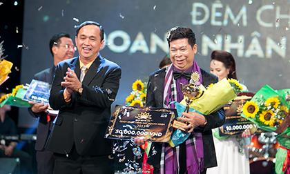 Hoàng Đức Huy vinh dự với ngôi vị Quán quân Tiếng hát Doanh nhân 2015​