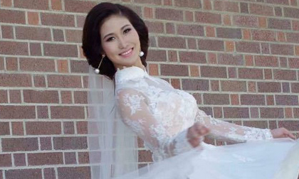 Ngắm vẻ đẹp ngọt ngào của hoa hậu Helen Trần