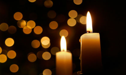 Đốt nến độc hại hơn cả hút thuốc