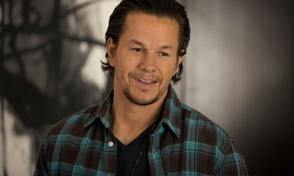 Mark Wahlberg tập thể dục 2 giờ mỗi sáng để làm 'bố hư'