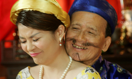 Mặc tuổi 85, NSƯT Phạm Bằng vẫn diễn 'sung' trong hài Tết