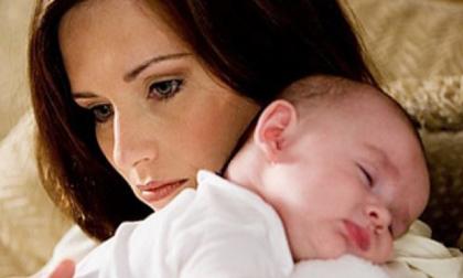 Từ ngày có việc lương cao, chồng không đụng vào người vợ