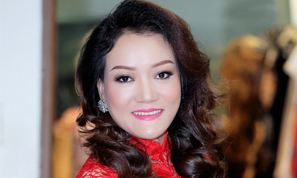 Nhà thiết kế Oanh Phan lọt vào top 20 doanh nghiệp và thương hiệu xuất sắc 2016