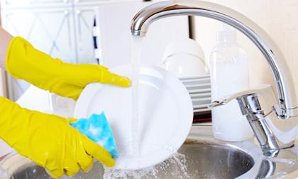 Thói quen khi rửa bát có hại cho cả gia đình