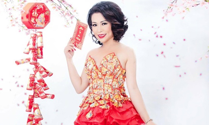 Hoa hậu Kristine Thảo Lâm nổi bật trong thiết kế bao lì xì mừng năm mới