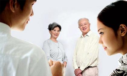 Đau khổ khi bố mẹ bị vợ làm nhục lúc lên chơi Tết