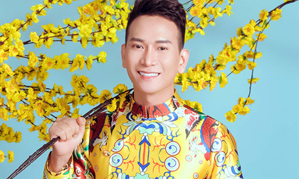 Ca sĩ Thái Thanh Hiệp lịch lãm, nam tính với áo dài Xuân