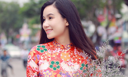 Lương Giang dịu dàng với áo dài ở cố đô