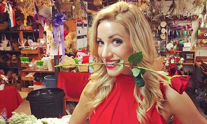 Cựu Hoa hậu New Jersey gặp tai nạn ô tô nghiêm trọng