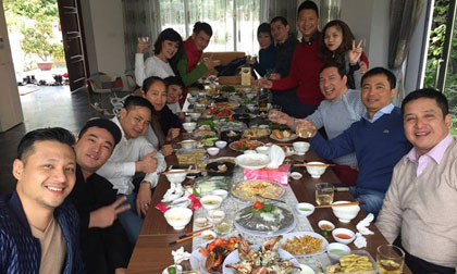 'Gia đình' Táo quân tưng bừng họp mặt đầu xuân