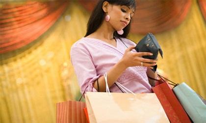 Vợ giấu chồng mang hết tiền về cho bố mẹ đẻ