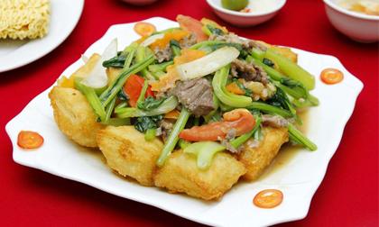 Hướng dẫn làm món phở chiên phồng giòn tan, ngon hết ý 