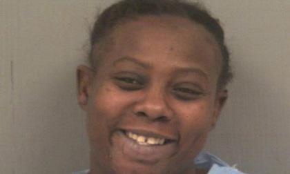 Người phụ nữ cắn đứt lưỡi của bạn trai khi hôn