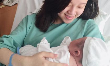 Ly Kute lần đầu khoe ảnh con trai mới sinh 