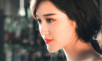 Á hậu Huyền My đẹp yêu kiều với váy dạ hội lộng lẫy