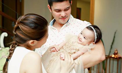 Con gái 'Mỹ nhân đẹp nhất Philippines' 4 tháng tuổi đã đắt show quảng cáo