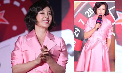 U70 Lưu Hiểu Khánh 'cưa sừng' với váy hồng bóng