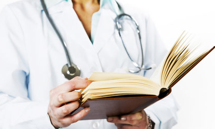 Con gái học ngành y vừa vất vả lại khó lấy chồng?