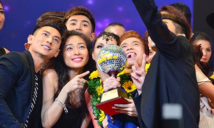 Học trò Ngô Thanh Vân trở thành Nam vương đầu tiên trong lịch sử BNHV