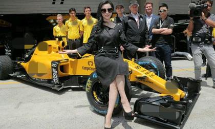 Phạm Băng Băng khoe dáng bên xe đua bất chấp trời nắng nóng