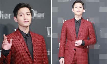 Song Joong Ki bảnh bao, 'tỏa sáng' giữa dàn sao Hoa ngữ