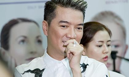 Đàm Vĩnh Hưng gây chú ý với nhẫn kim cương cực 'khủng’