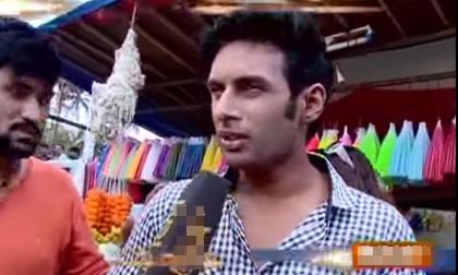 Bạn trai 'Cô dâu 8 tuổi' đến nhà thờ cầu nguyện vì 'nhớ thương người yêu'