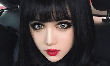 Đây chính là cô gái xinh hơn búp bê!