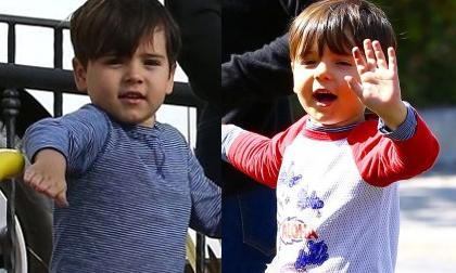 Flynn ngày càng lớn phổng phao khi đi ăn trưa với mẹ