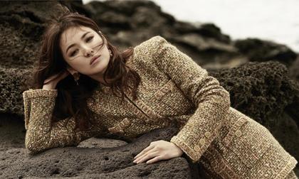 Nhan sắc 'trẻ mãi với thời gian' của Song Hye Kyo trên tạp chí