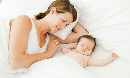 Điều phụ nữ cần biết về việc kiêng cữ sau sinh vào mùa hè