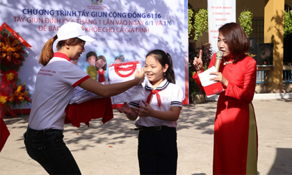 Phát động chương trình 'Tẩy giun cộng đồng 6116' lần thứ 2