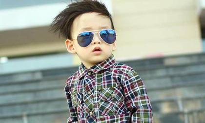 Con trai Diễm Hương sành điệu như mẫu nhí