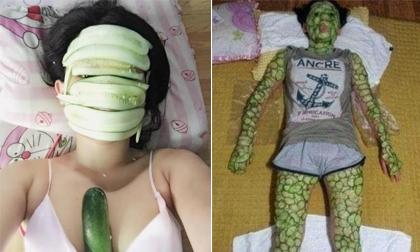 Cười ra nước mắt với loạt ảnh đắp mặt nạ của chị em