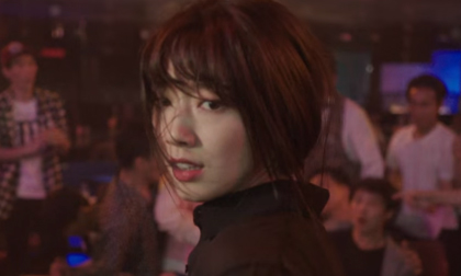 Trailer mới của phim 'Doctors' hé lộ mối tình tay ba đầy kịch tính