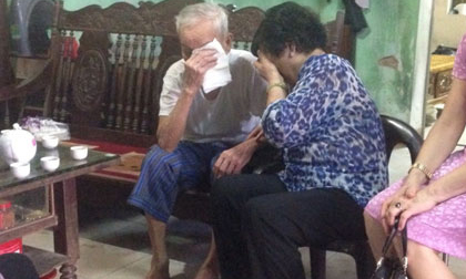 Nghẹn ngào nước mắt người thân phi công Su-30MK2 Trần Quang Khải