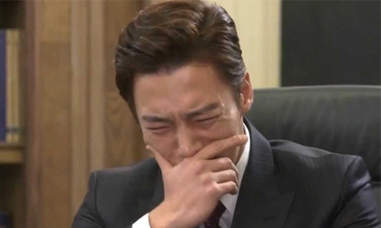 Chọc thủng 'áo mưa' lừa vợ có bầu thì lòi ra sự thật  xót xa 