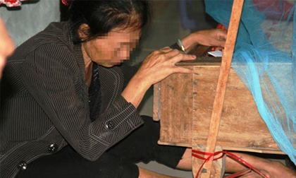 Nín lặng khi biết sự thật người mẹ nhất quyết không cứu đứa con trai bị tai nạn