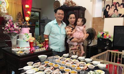 Sau tiệc sinh nhật, Trịnh Kim Chi làm lễ cúng thôi nôi cho con gái